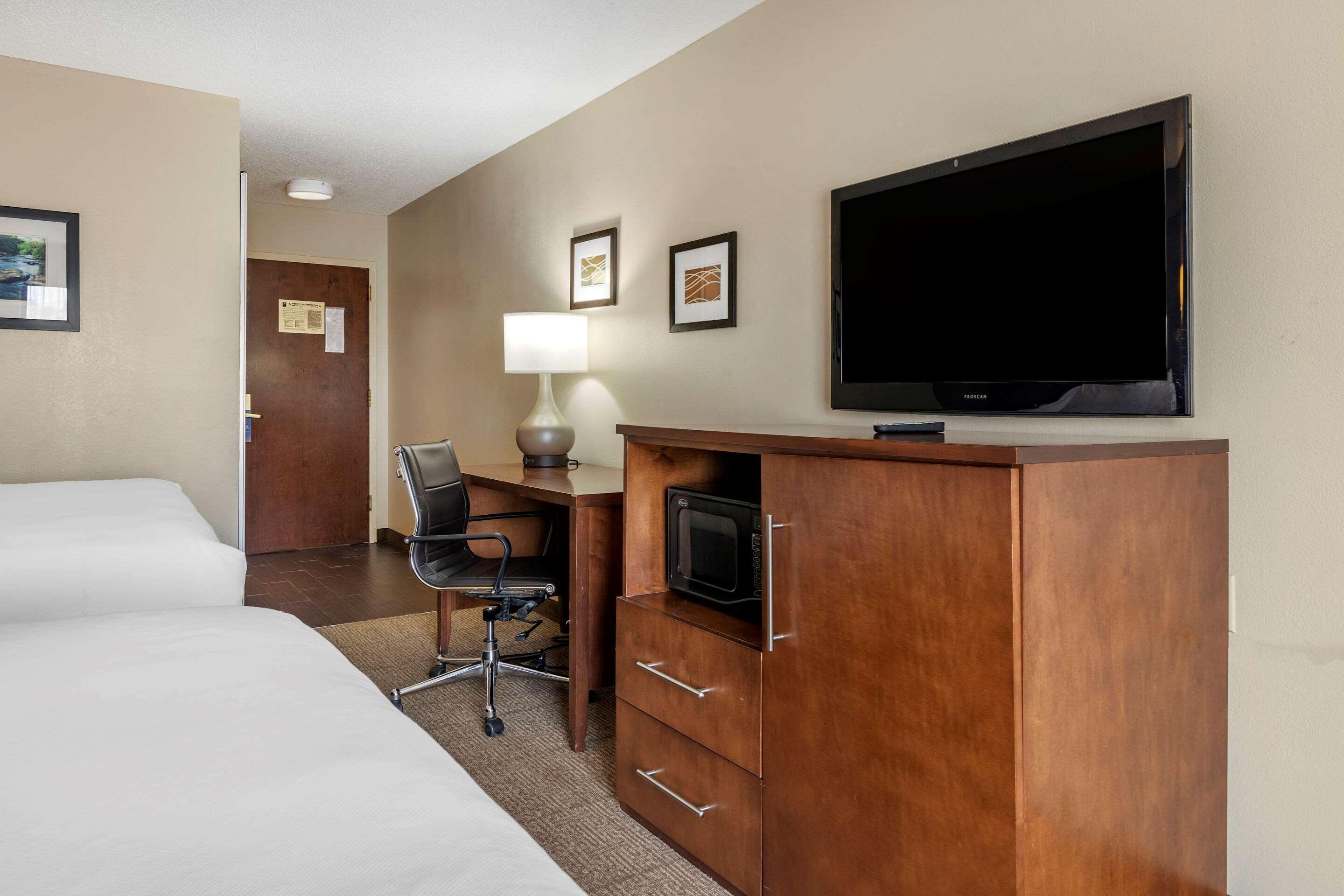 Comfort Inn & Suites Statesboro - University Area Exterior foto