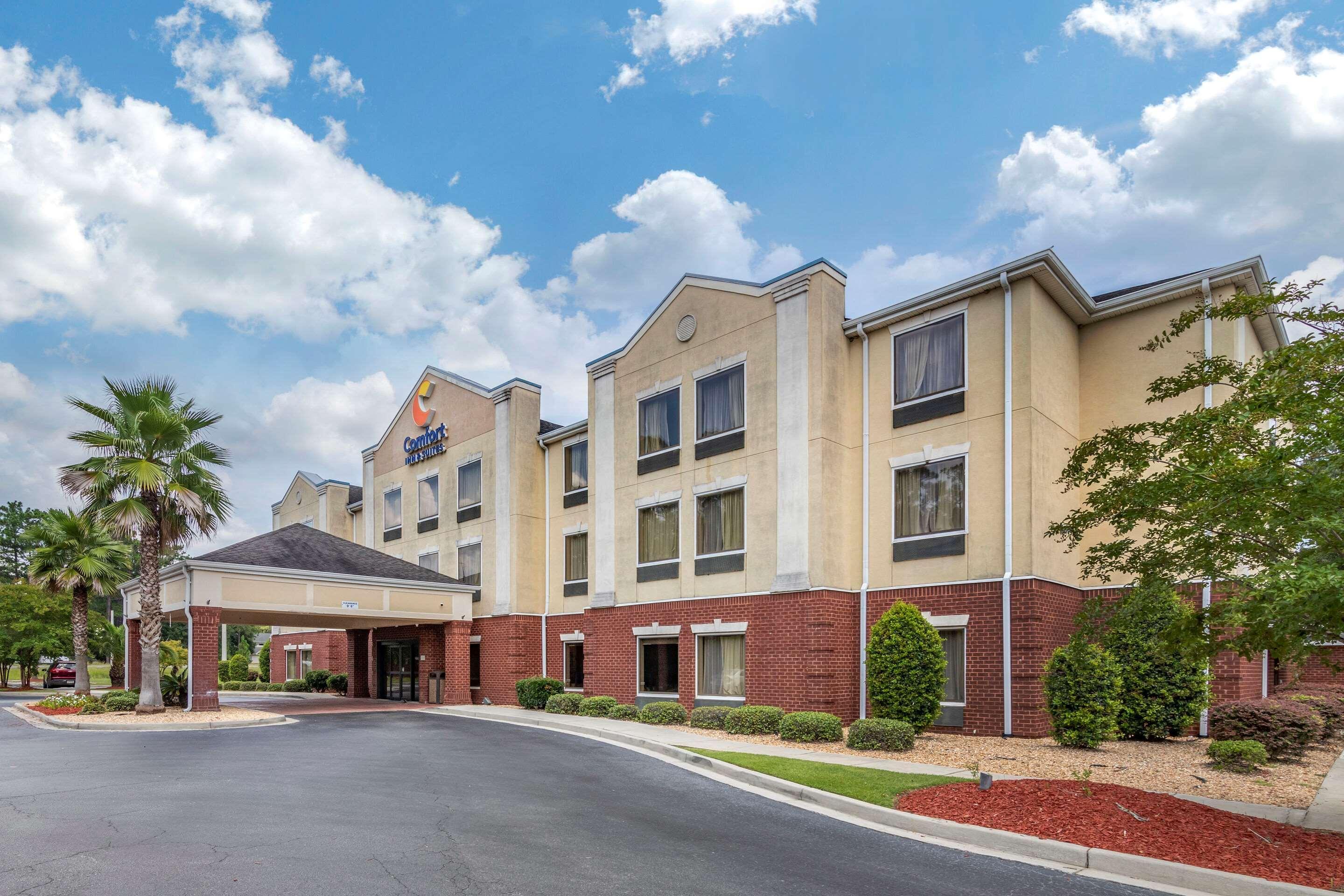 Comfort Inn & Suites Statesboro - University Area Exterior foto