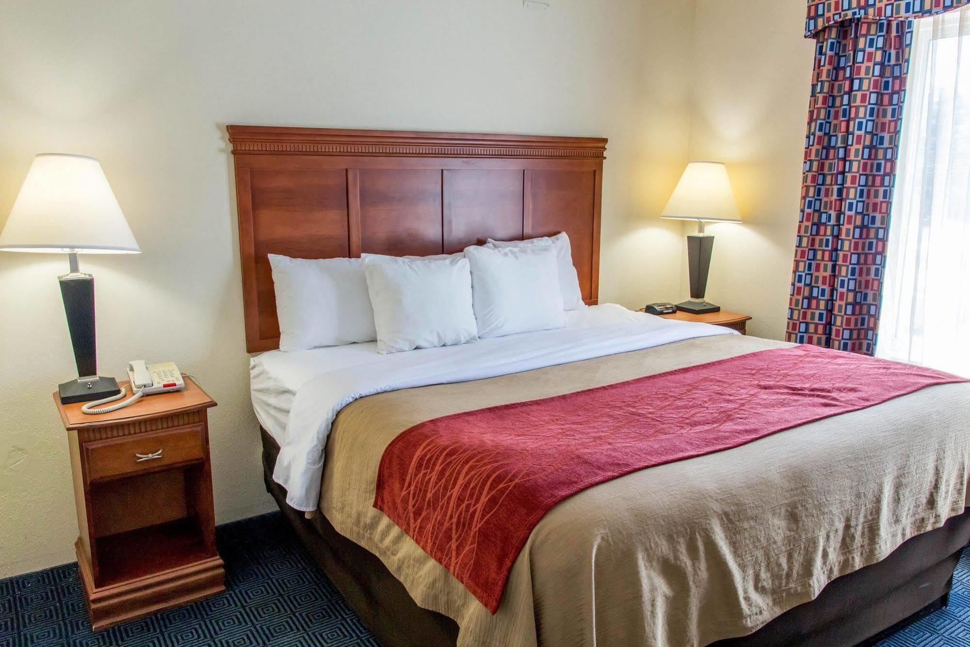Comfort Inn & Suites Statesboro - University Area Exterior foto